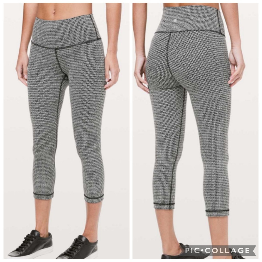 Lululemon Wunder Under Crop (High-Rise) *21"
Teeny Tooth White Size 6